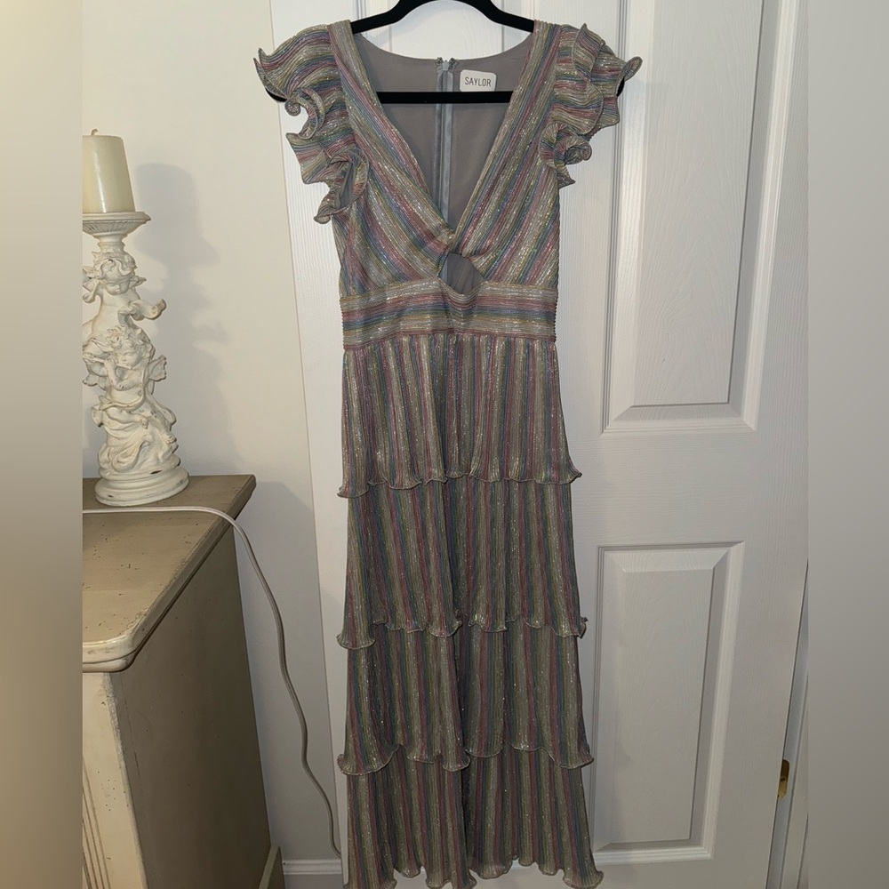 Saylor Lyla Midi Dress